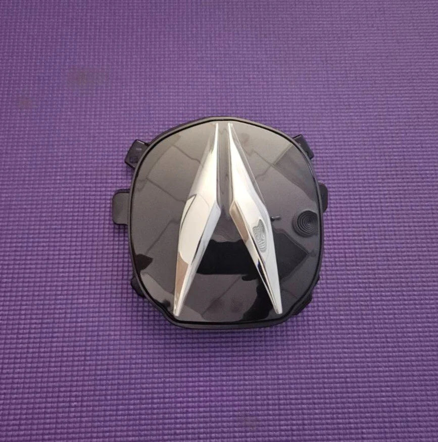 2018-2020 ACURA TLX FRONT EMBLEM WITH RADAR HOUSING