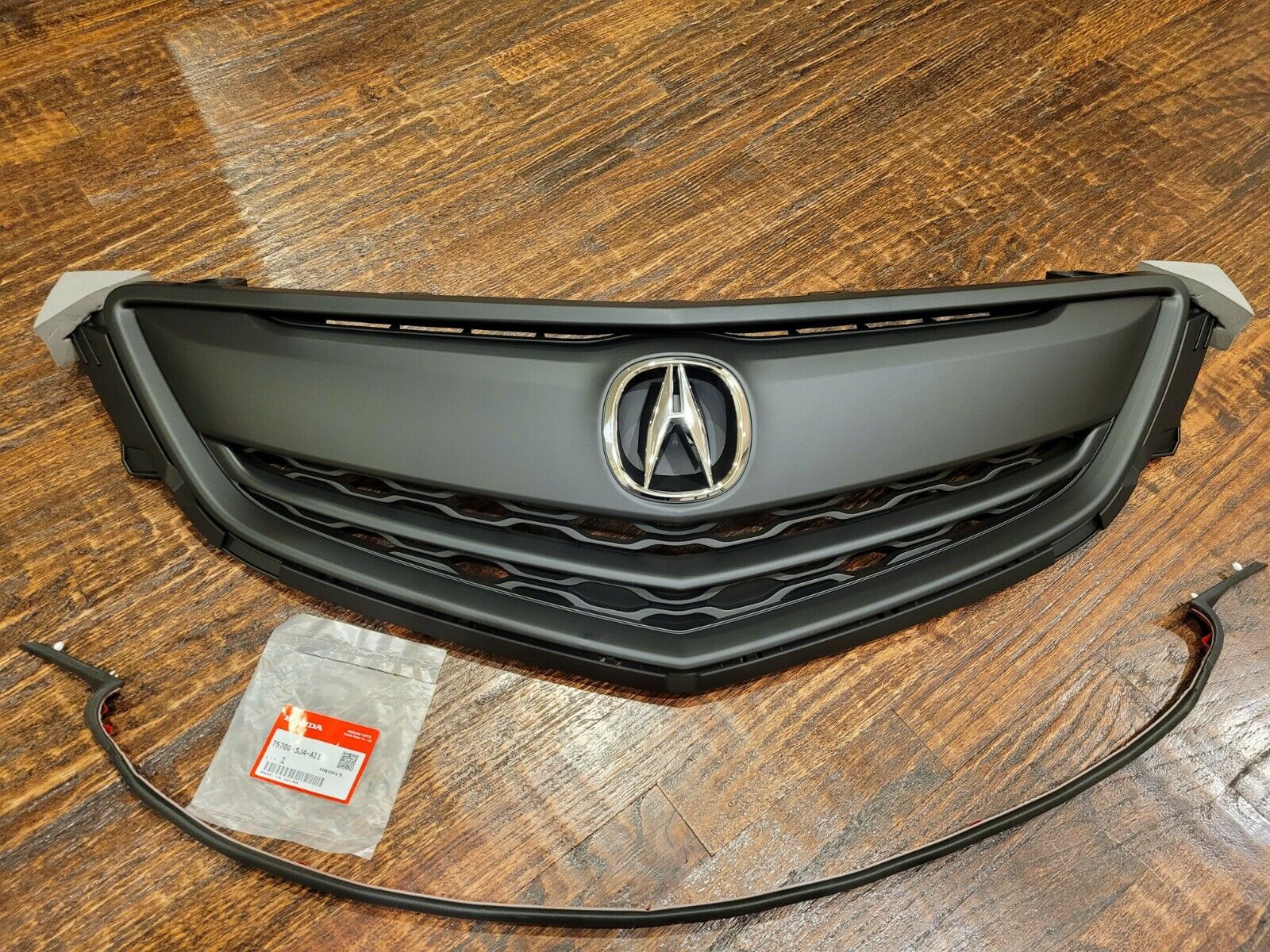 Fits Acura TLX 15 16 17 Front Grille Grill Black w/ OE Emblem w/ Rubber Molding